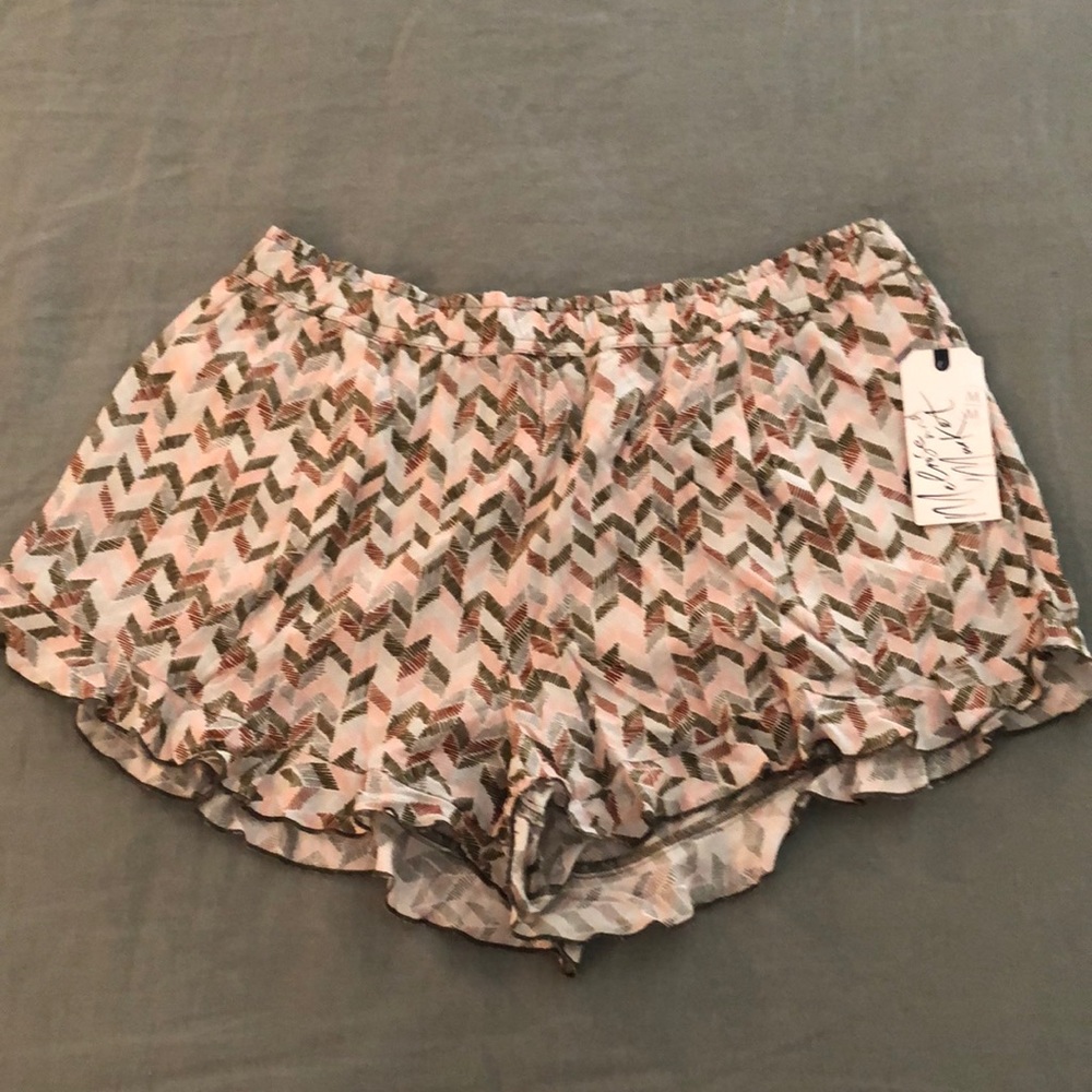 Patterned shorts - TAGS STILL ON